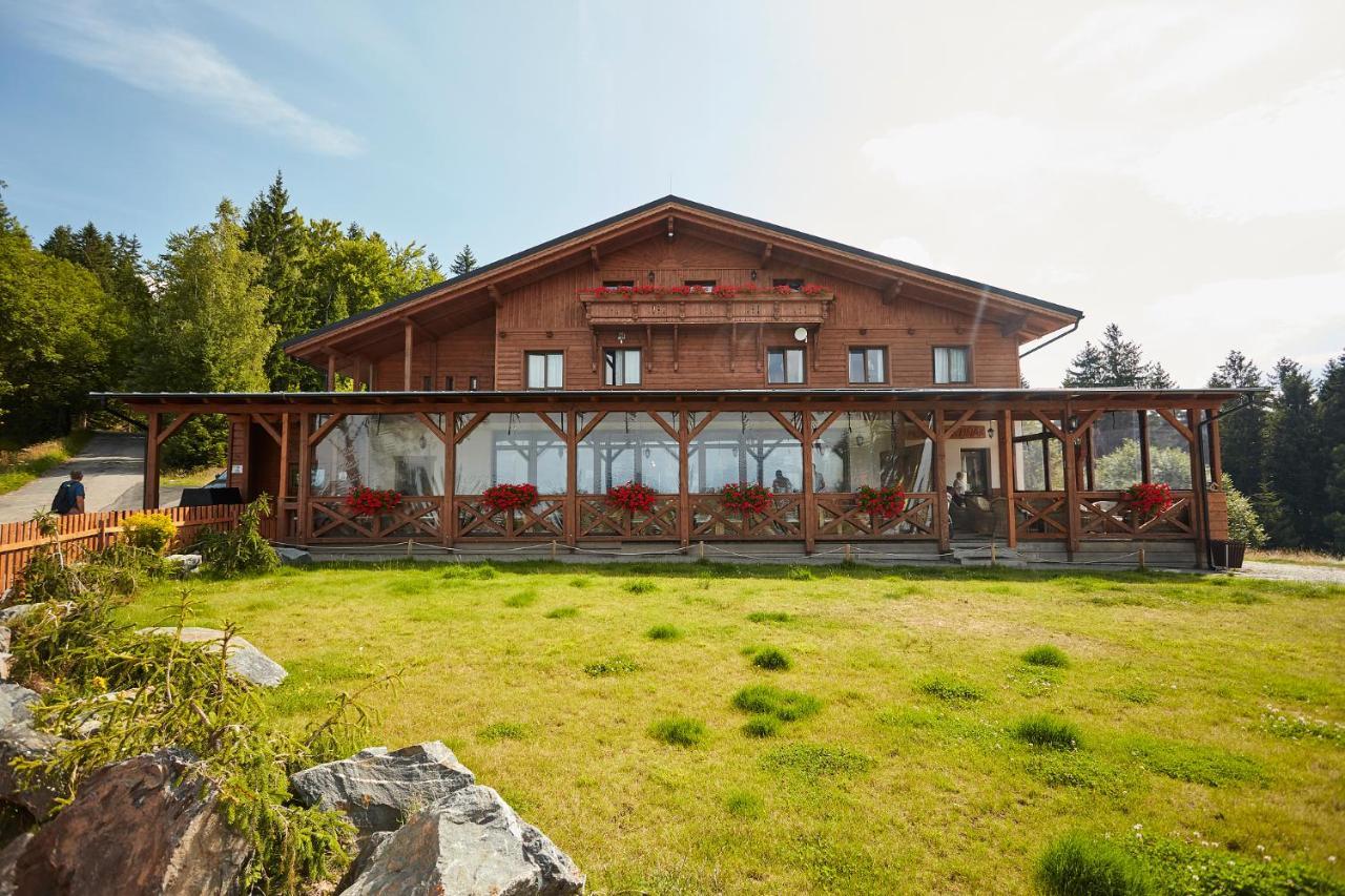 Wellness Aparthotel Martinak Horni Becva ภายนอก รูปภาพ