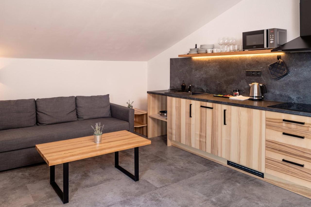Wellness Aparthotel Martinak Horni Becva ภายนอก รูปภาพ
