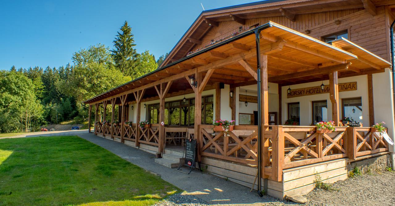 Wellness Aparthotel Martinak Horni Becva ภายนอก รูปภาพ